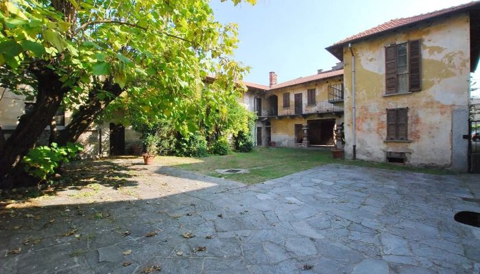 Historic Villa Golasecca 3