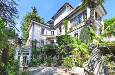 Historic Villa for sale Dizzasco, Lombardy:  Exterior View