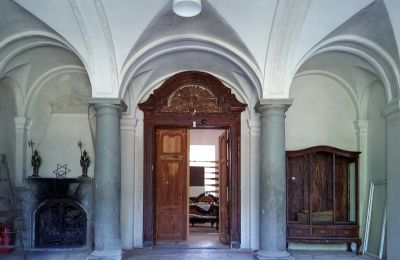 Castle for sale Mielno, Greater Poland, Entrance Hall