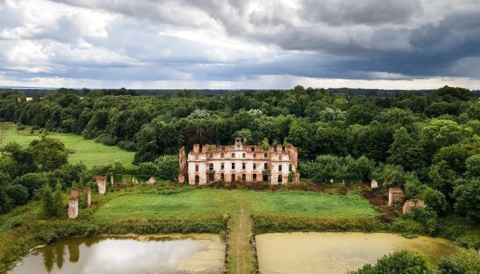 Castle Słobity, Warmian-Masurian Voivodeship