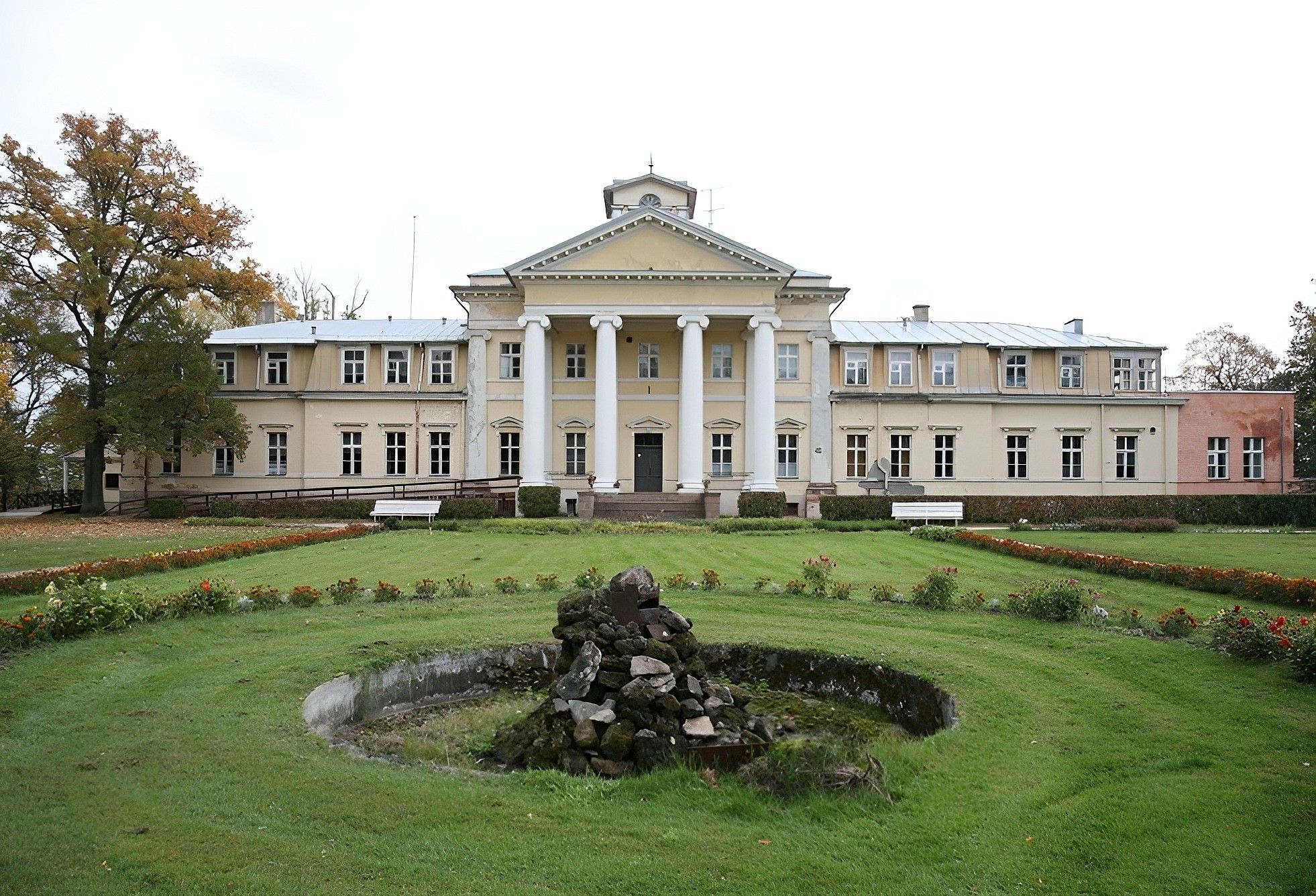 Photos Krimulda Castle in Livonia/Vidzeme region