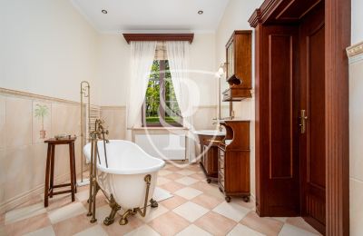 Manor House for sale Przedbórz, Łódź Region, Bathroom