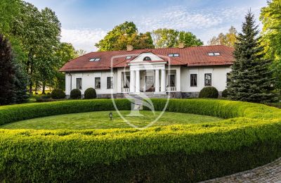 Manor House for sale Przedbórz, Łódź Region, Front view