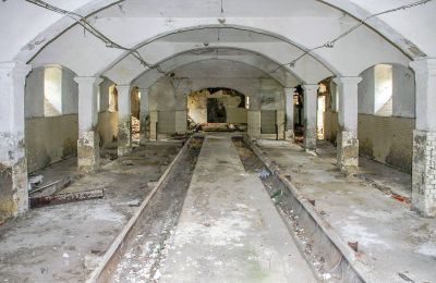 Herregård til salg 02747 Strahwalde, Schlossweg 11, Sachsen, Innenansicht Stallgebäude