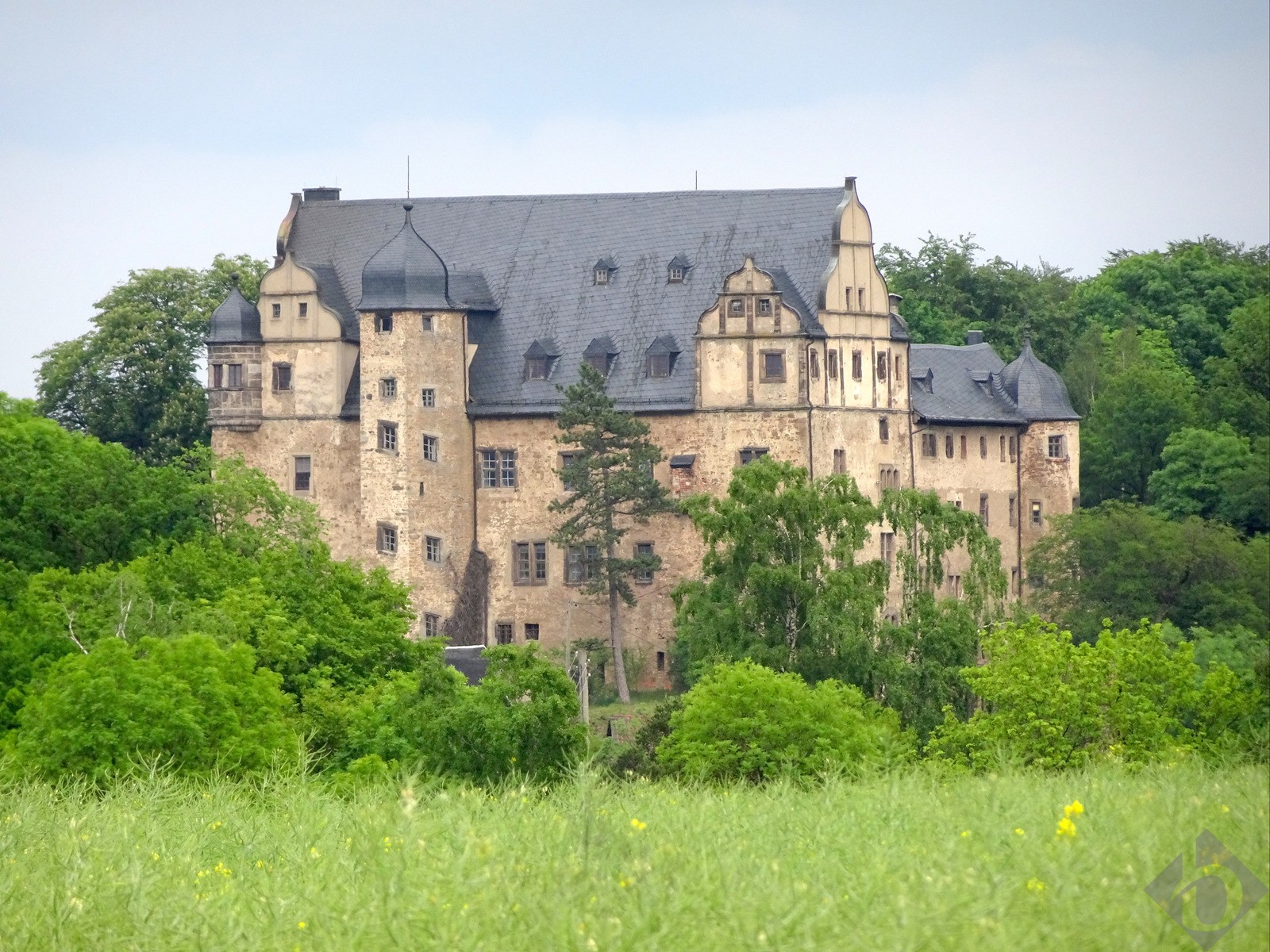 Purchase a german castle Könitz renaissancestyle palace in Thuringia