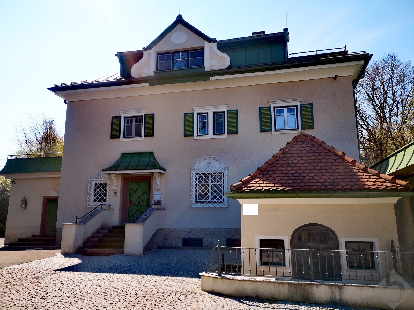 RARITÄT HERRSCHAFTLICHES ANWESEN IM NONNTAL ZUM VERKAUF