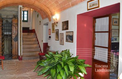 Country House for sale Gaiole in Chianti, Tuscany:  RIF 3003 Eingangsbereich