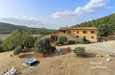 Country House for sale Sarteano, Tuscany:  RIF 3005 Blick auf Anwesen