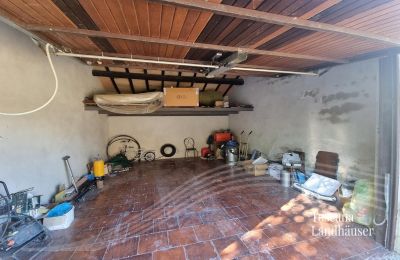 Farmhouse for sale Sarteano, Tuscany:  RIF 3009 Garage