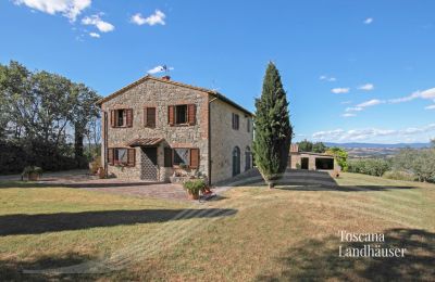 Farmhouse for sale Sarteano, Tuscany:  RIF 3009 Rustico und Ausblick