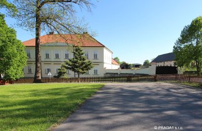 Castle for sale Jihomoravský kraj:  Front view