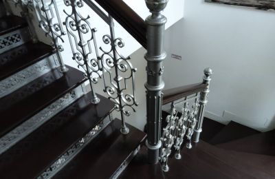 Period mansion for sale Głuchołazy, gen. Andersa 52, Opole Region, Staircase