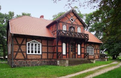 Manor house for sale Greater Poland, Side view