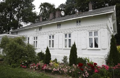 Manor House for sale Lichnowy, Pomerania, Back view