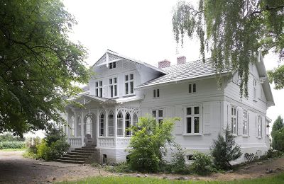 Manor House Lichnowy, Pomerania