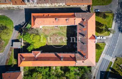 Castle for sale Cítoliby, Zamek Cítoliby, Ústecký kraj, Drone view