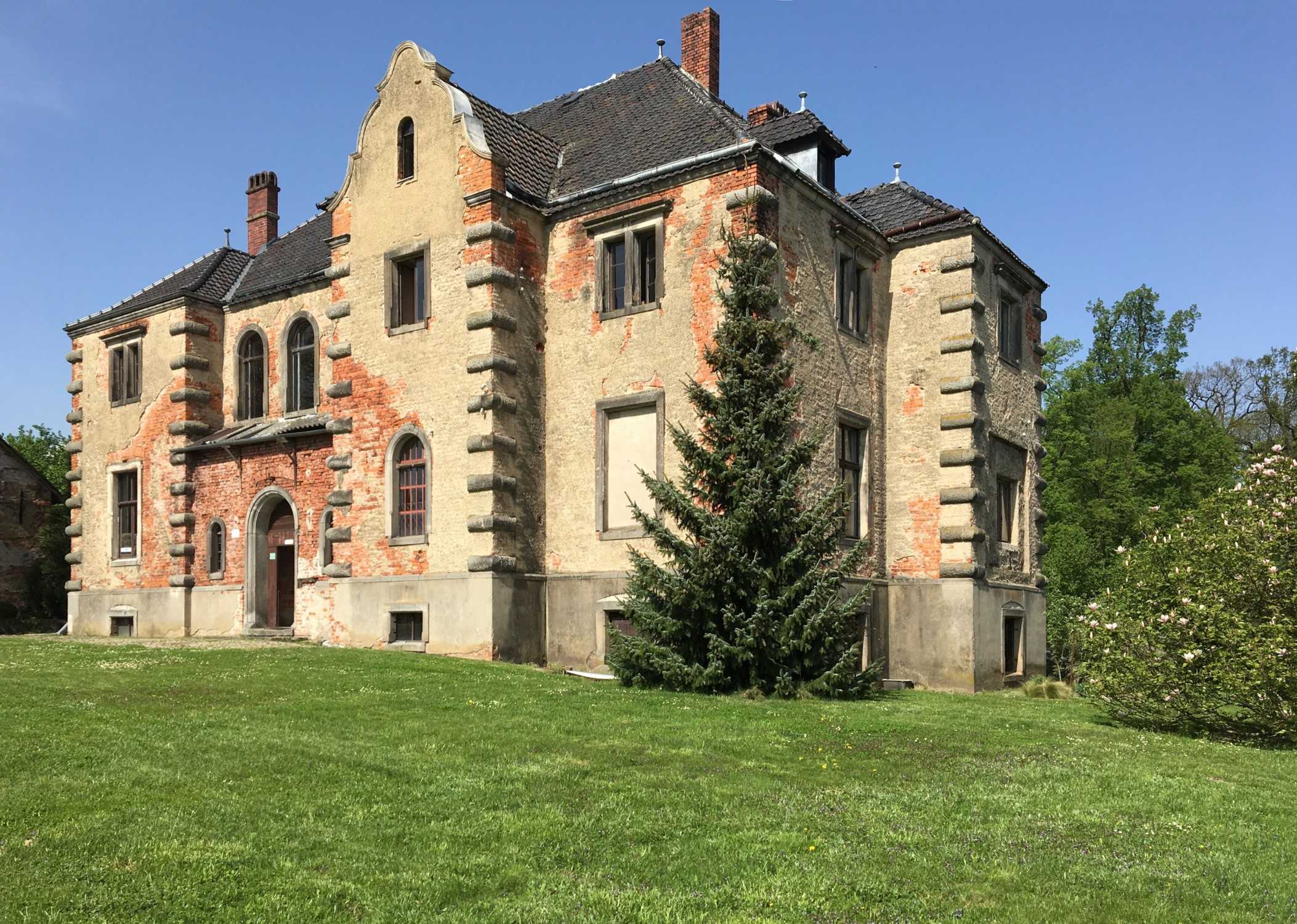 Photos Manor with grounds and Park near Wrocław 