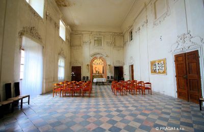 Castle for sale Hlavní město Praha, Saal