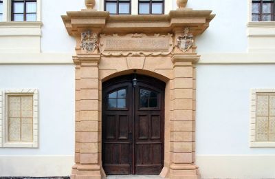Castle for sale Hlavní město Praha, Entrance