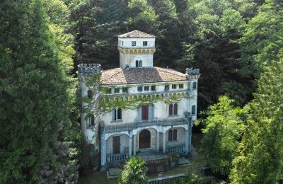 Historic Villa for sale 28838 Stresa, Via Giuseppe Mazzini, Piemont, Drone view