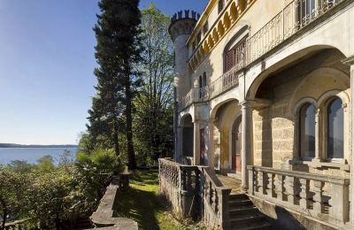 Historic Villa for sale 28838 Stresa, Via Giuseppe Mazzini, Piemont:  Terrace