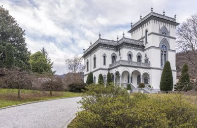 Historic Villa for sale 28040 Lesa, Piemont, Photo 2/14