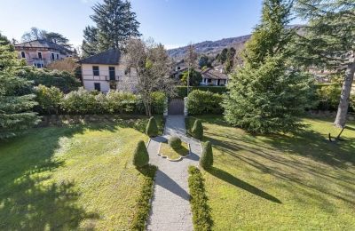 Historic Villa for sale 28040 Lesa, Piemont:  