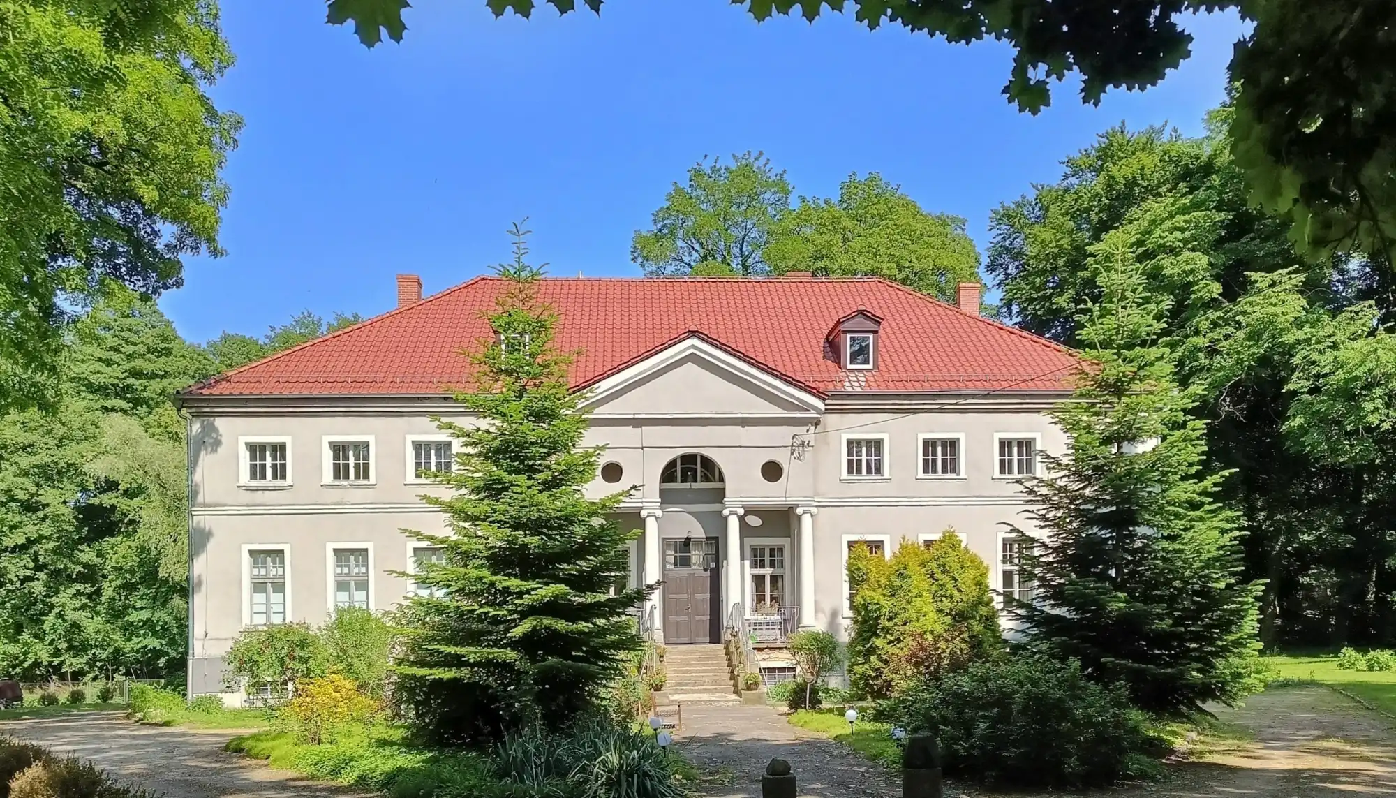 Photos Country Mansion in Poland near Görlitz (Germany)