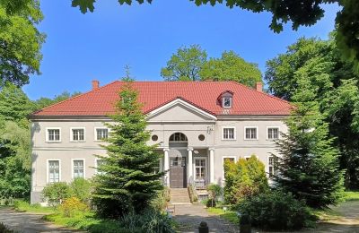 Castle Sławnikowice, Lower Silesia