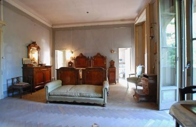 Historic Villa for sale Golasecca, Lombardy:  Bedroom