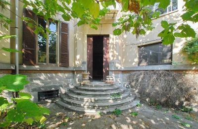 Historic Villa for sale Golasecca, Lombardy, Entrance