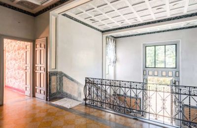Historic Villa for sale 28040 Lesa, Piemont:  Hallway