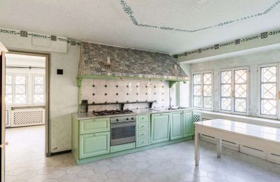 Historic Villa for sale 28040 Lesa, Piemont:  Kitchen