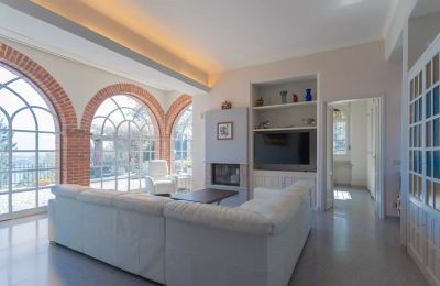 Historic Villa for sale 28838 Stresa, Piemont, Living Area