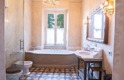 Historic Villa for sale Cannobio, Piemont:  Bathroom