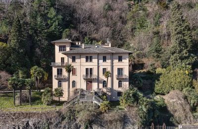 Historic Villa for sale Cannobio, Piemont, Front view
