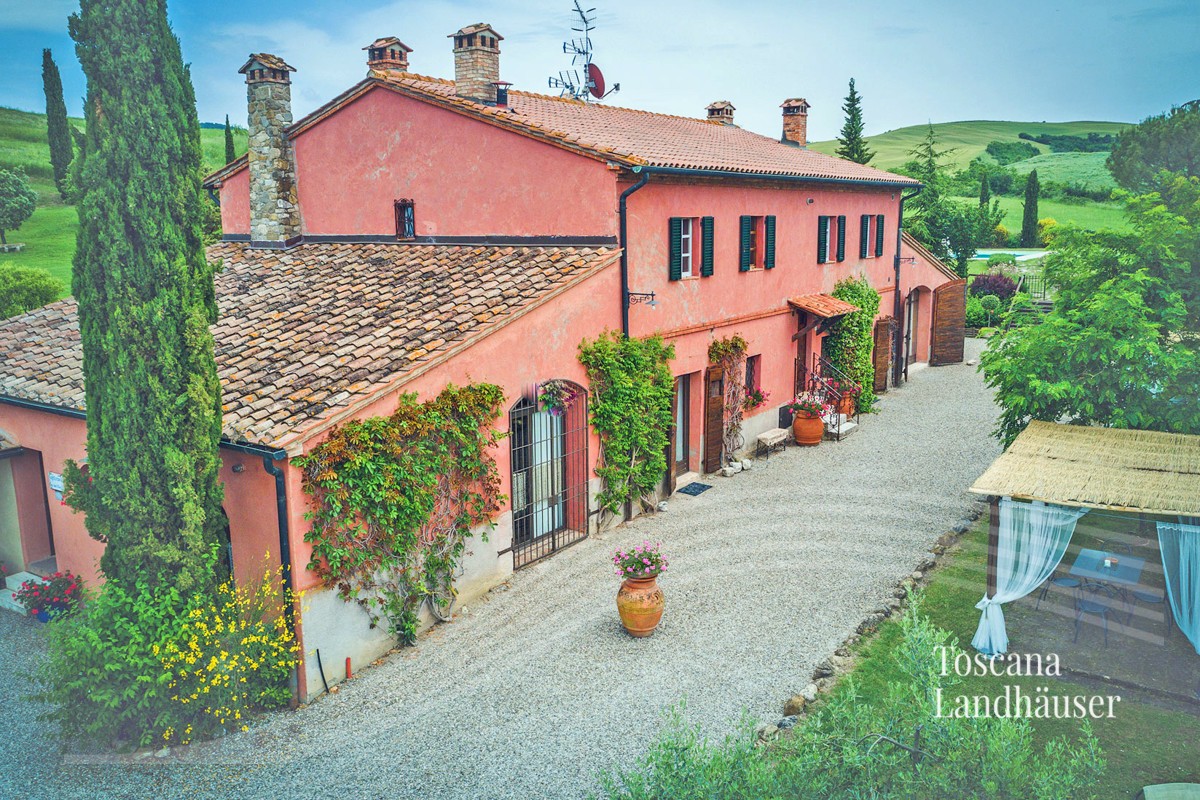 Photos Rural property for sale in Castiglione d'Orcia, Siena