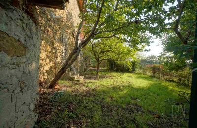 Farmhouse for sale 06019 Preggio, Umbria:  Garden
