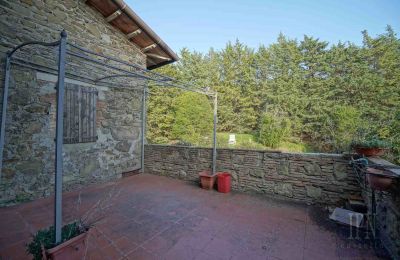 Farmhouse for sale 06019 Preggio, Umbria:  Terrace