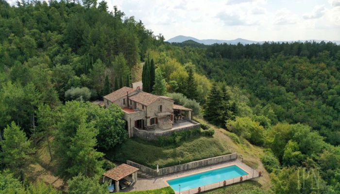 Farmhouse for sale 06026 Pietralunga, Umbria,  Italy