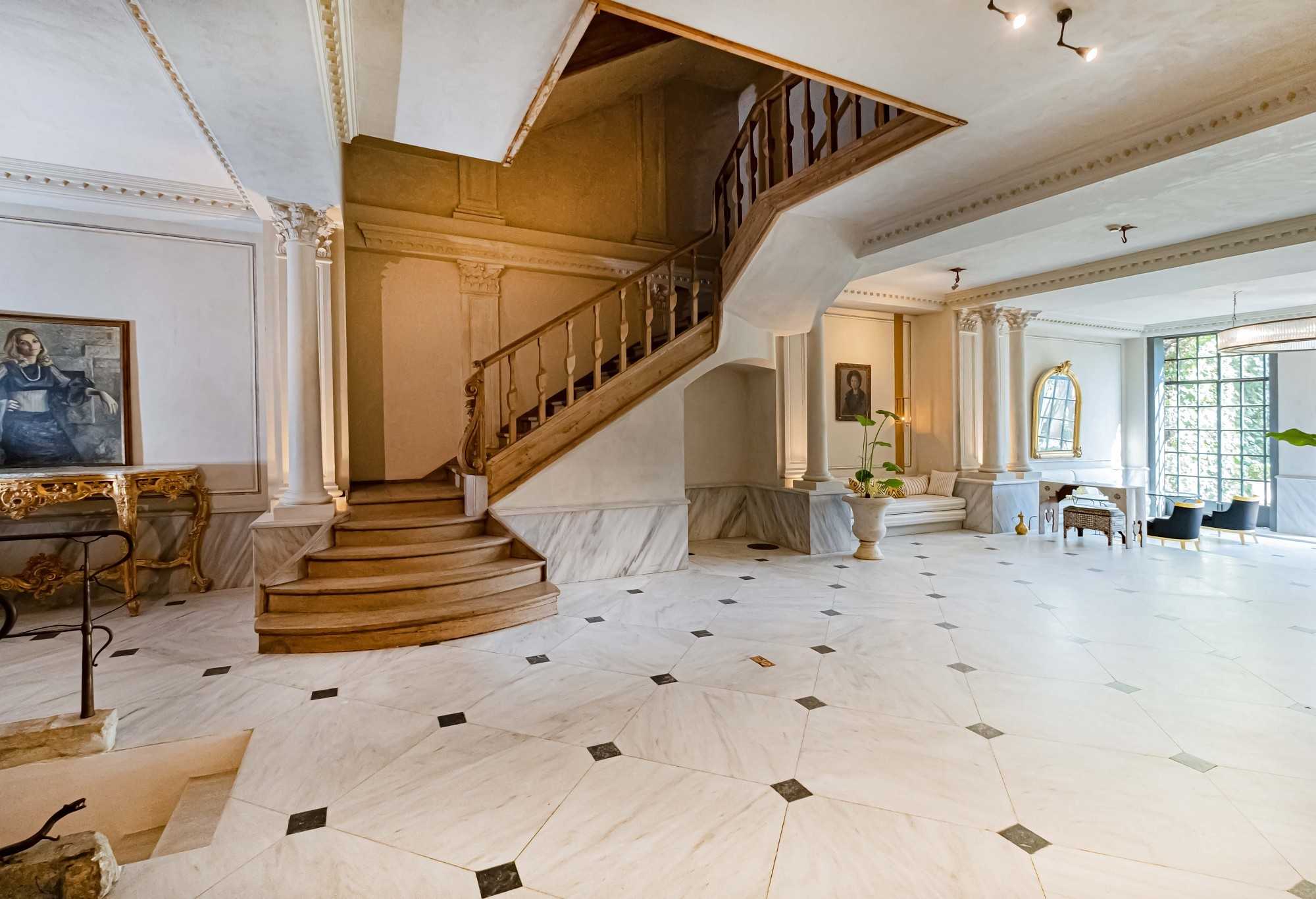 Photos Unique period mansion in historic Istanbul