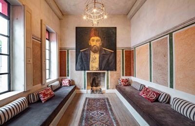 Historic villa for sale İstanbul, Tom Tom, Nur-i Ziya Sokak, Photo 15/33