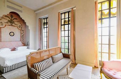 Historic villa for sale İstanbul, Tom Tom, Nur-i Ziya Sokak, Photo 17/33