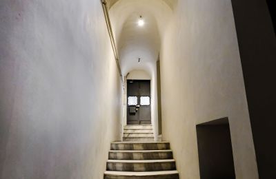 Historic villa for sale İstanbul, Tom Tom, Nur-i Ziya Sokak, Photo 32/33