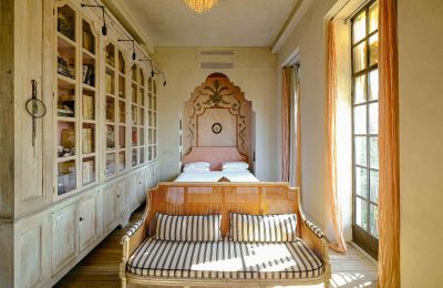 Historic villa for sale İstanbul, Tom Tom, Nur-i Ziya Sokak, Photo 22/33