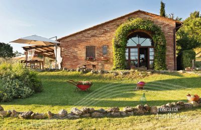Country House for sale Chianciano Terme, Tuscany:  RIF 3061 Blick auf Rustico
