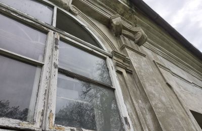 Castle for sale Pisarzowice, Opole Region, Windows