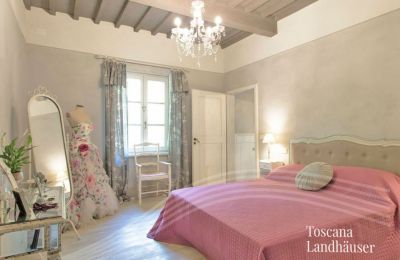 Historic Villa for sale Foiano della Chiana, Tuscany:  Bedroom