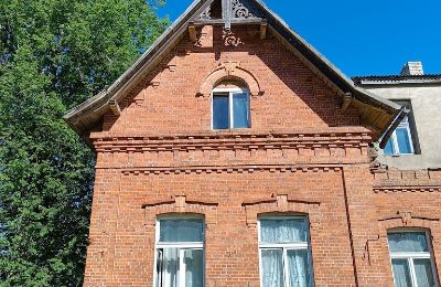 Manor House for sale Gulbere, Vidzeme:  Side view