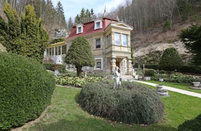 Historic Villa for sale 72574 Bad Urach, Baden-Württemberg, Westansicht